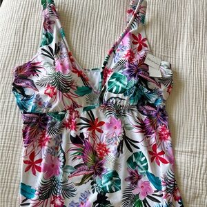 Raisins Curve Trendy Plus Size Tanzania Tankini Top - White Tropical